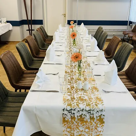 Hotel Trebeltal 3*