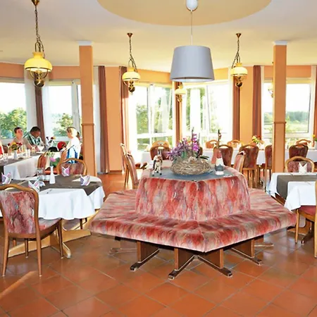 Hotel Trebeltal 3*